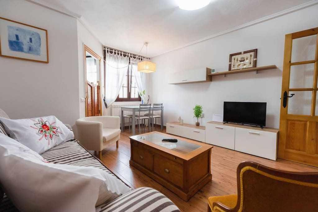 El Apartamentin De Ластрес Экстерьер фото